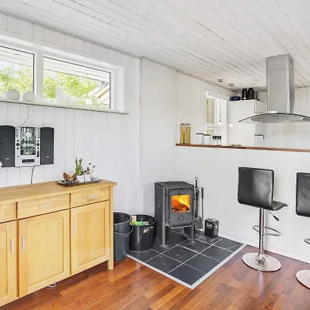4 Person In Aabenraa-by Traum *