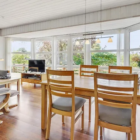 4 Person In Aabenraa-by Traum